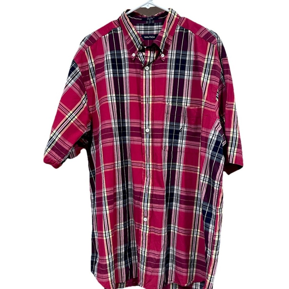 Nautica Button Up Shirt Men's Size Large Red & Blue Plaid Short Sleeve Collared